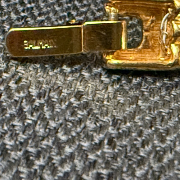 Pearl Necklace - Picture 14 of 15